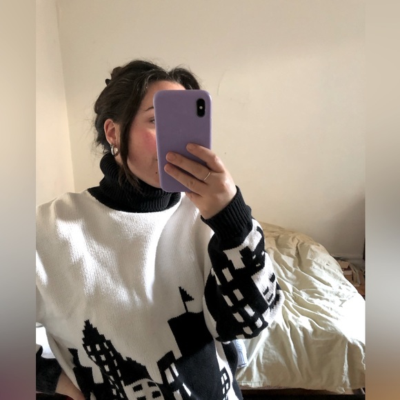 Vintage oversized sweater 🏙️ - Picture 2 of 2